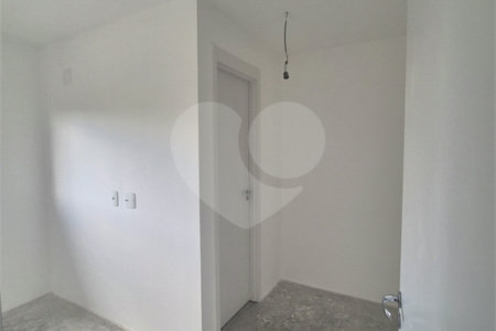 Apartamento à venda com 3 quartos, sendo 1 suíte, em Vila Anastácio, São Paulo, SP