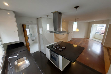 Apartamento à venda com 2 suítes em Vila Gertrudes, São Paulo, SP