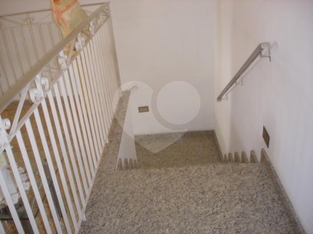 Sobrado à venda com 3 quartos, sendo 2 suítes, em Vila Irmãos Arnoni, São Paulo, SP