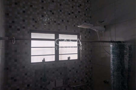Casa à venda com 3 quartos, sendo 1 suíte, em Jardim Leocádia, Sorocaba, SP