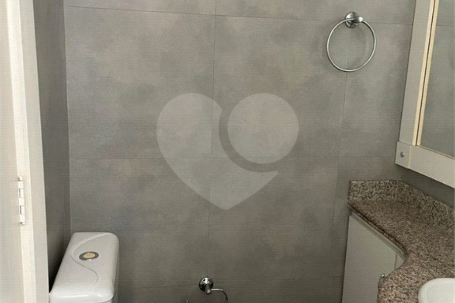 Apartamento à venda com 3 suítes em Campo Belo, São Paulo, SP