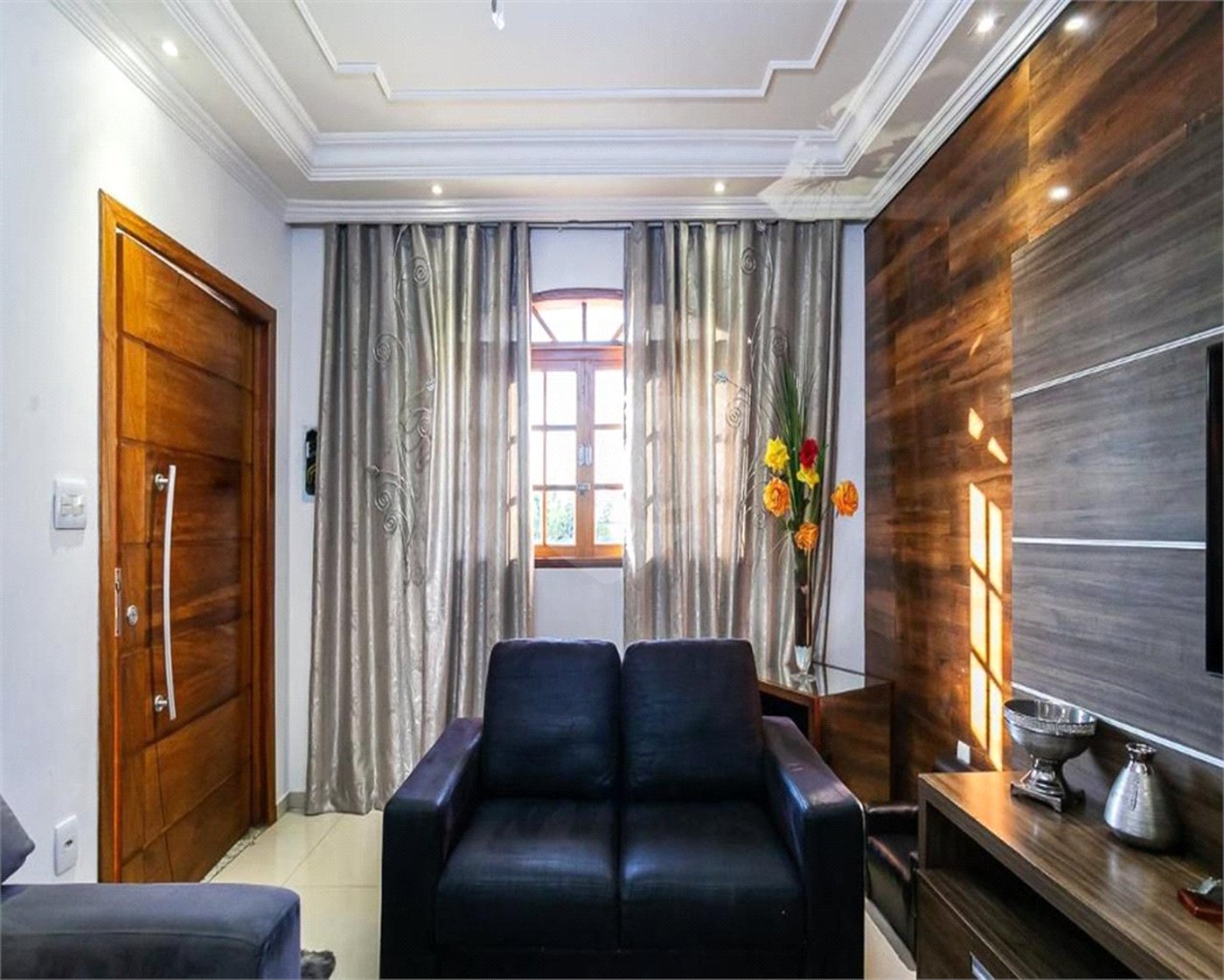 Casa à venda com 3 quartos, sendo 1 suíte, em Parque das Nações, Santo André, SP