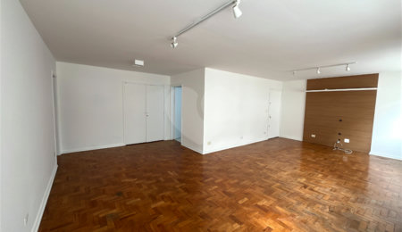 Apartamento à venda com 3 quartos, sendo 1 suíte,  em Itaim Bibi, São Paulo, SP