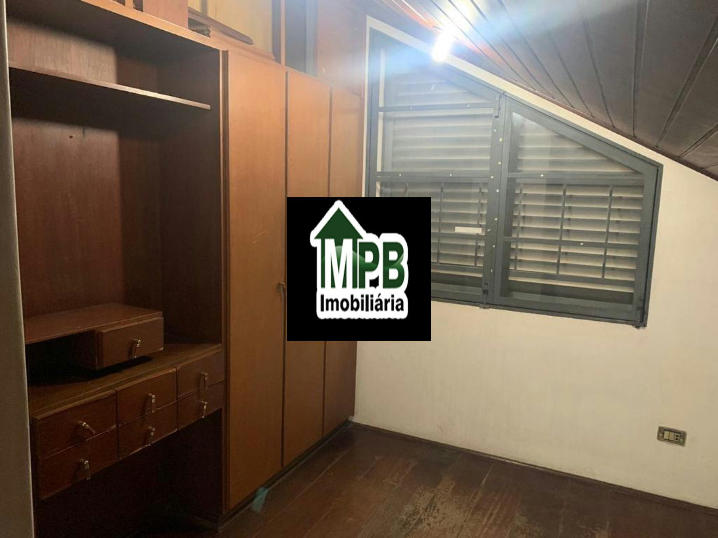 Sobrado à venda com 3 quartos, sendo 1 suíte, em Vila Carvalho, Sorocaba, SP