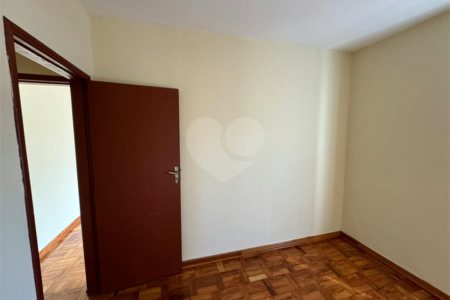 Casa à venda com 3 quartos em Vila Alves, Itapetininga, SP