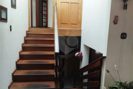 Sobrado à venda com 3 quartos, sendo 1 suíte, em Jardim Nova América, Araraquara, SP