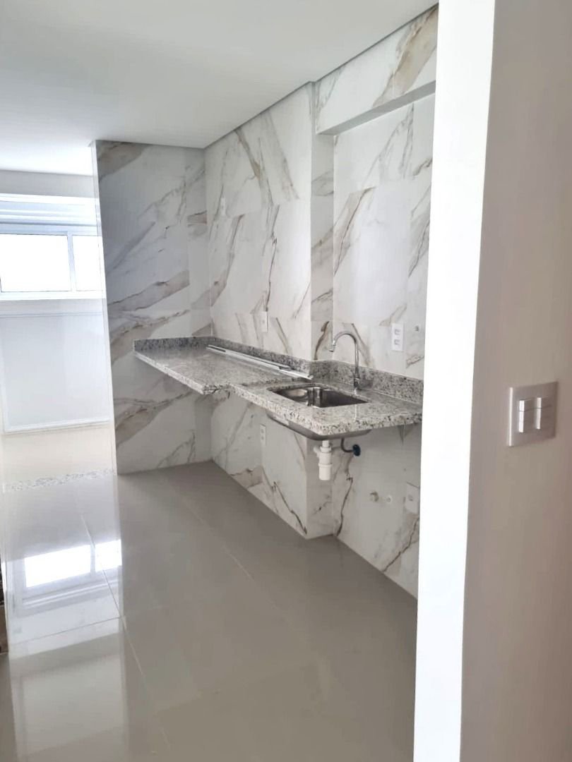 Apartamento Garden 94 m² com 2 dormitórios à venda no Embaré - Santos/SP