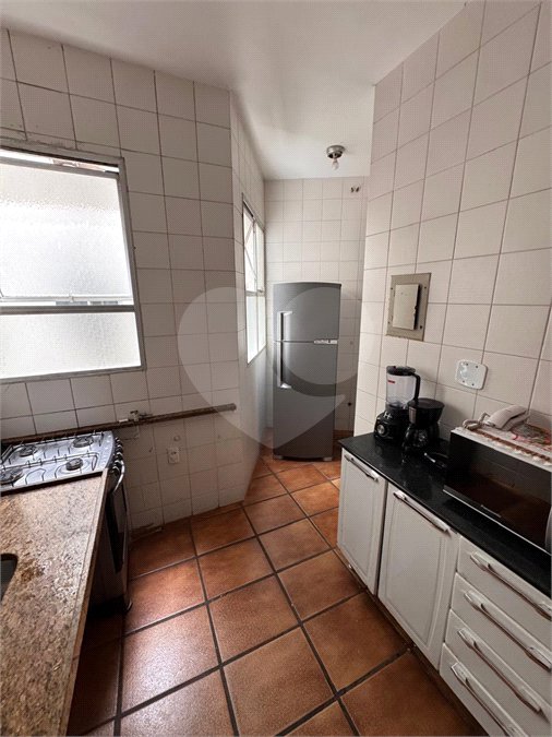 Apartamento à venda com 3 quartos, sendo 1 suíte,  em Vila Nova, Cabo Frio, RJ