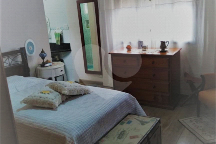 Sobrado à venda com 2 quartos, sendo 1 suíte, em Tucuruvi, São Paulo, SP