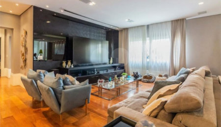Casa à venda com 4 suítes em Horto, São Paulo, SP