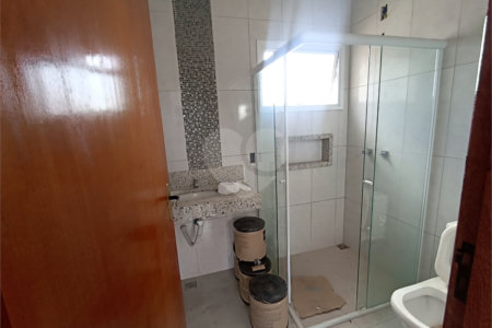 Casa à venda com 3 quartos, sendo 1 suíte, no condomínio Residencial Golden Ville, Itapetininga - SP