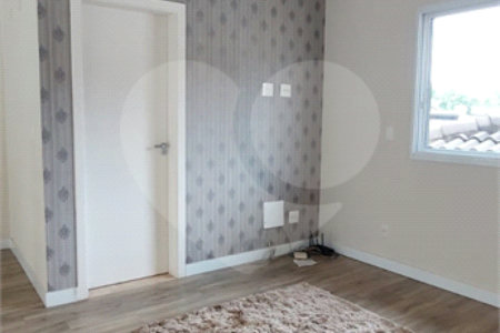 Casa à venda com 3 suítes no condomínio Figueira Garden, Atibaia - SP
