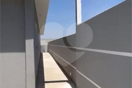 Casa à venda com 2 quartos em Chácara Holiday, Itaquaquecetuba, SP