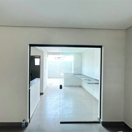 Casa à venda com 3 quartos, sendo 1 suíte, em Wanel Ville, Sorocaba, SP