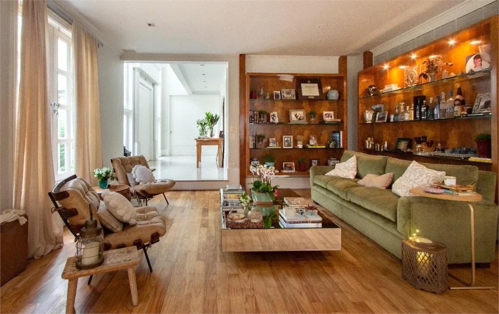 Casa à venda com 4 suítes no condomínio Residencial Palazzo Reale, São Paulo - SP