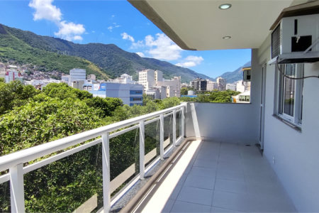 Cobertura à venda com 3 quartos, sendo 1 suíte,  em Tijuca, Rio de Janeiro, RJ