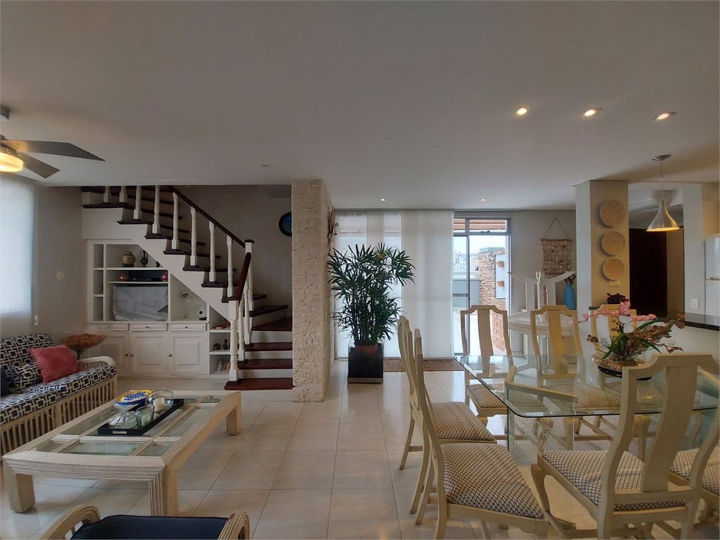 Apartamento Residencial à venda, Balneário Cidade Atlântica, Guarujá - AP1193.