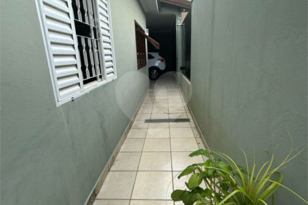 Casa à venda com 2 quartos, sendo 1 suíte, em Vila Visaltino Gomes, Itapetininga, SP