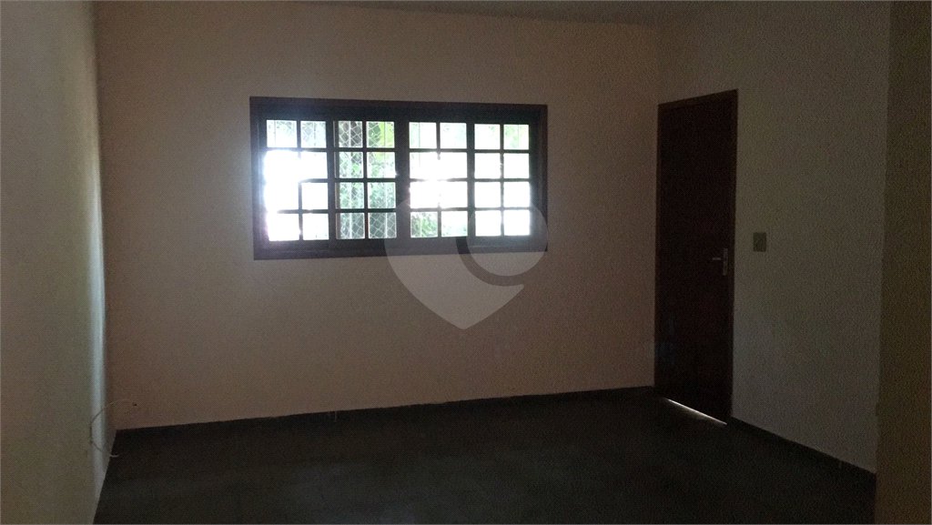 Casa à venda com 3 quartos, sendo 1 suíte, em Vila Vitório Mazzei, São Paulo, SP