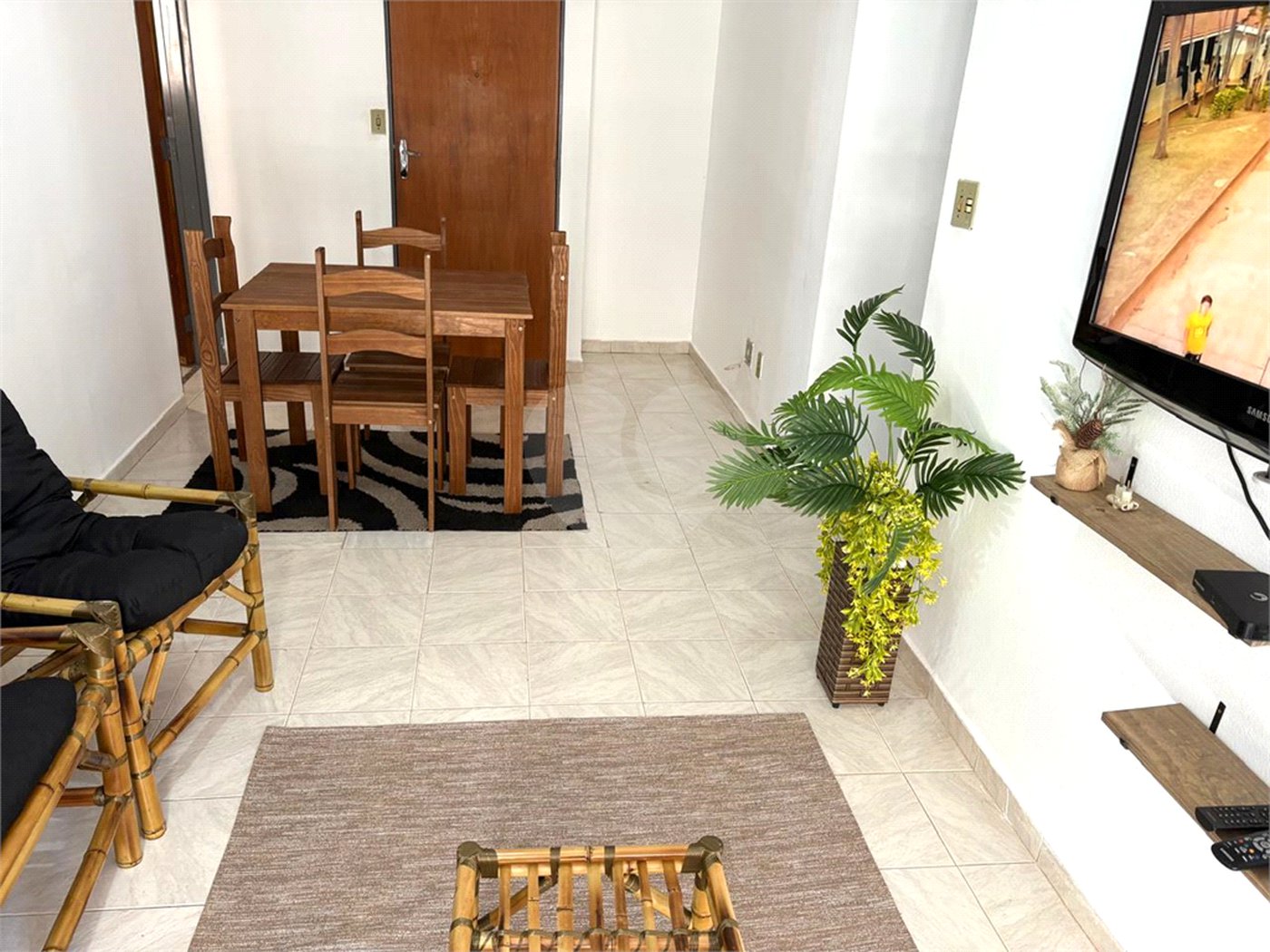 Apartamento à venda ou para alugar com 3 quartos, sendo 1 suíte, no Centro, Ribeirão Preto, SP