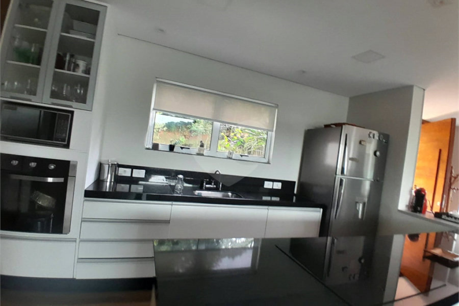 Casa à venda com 3 quartos, sendo 1 suíte,  no condomínio Alpes da Cantareira, Mairiporã - SP