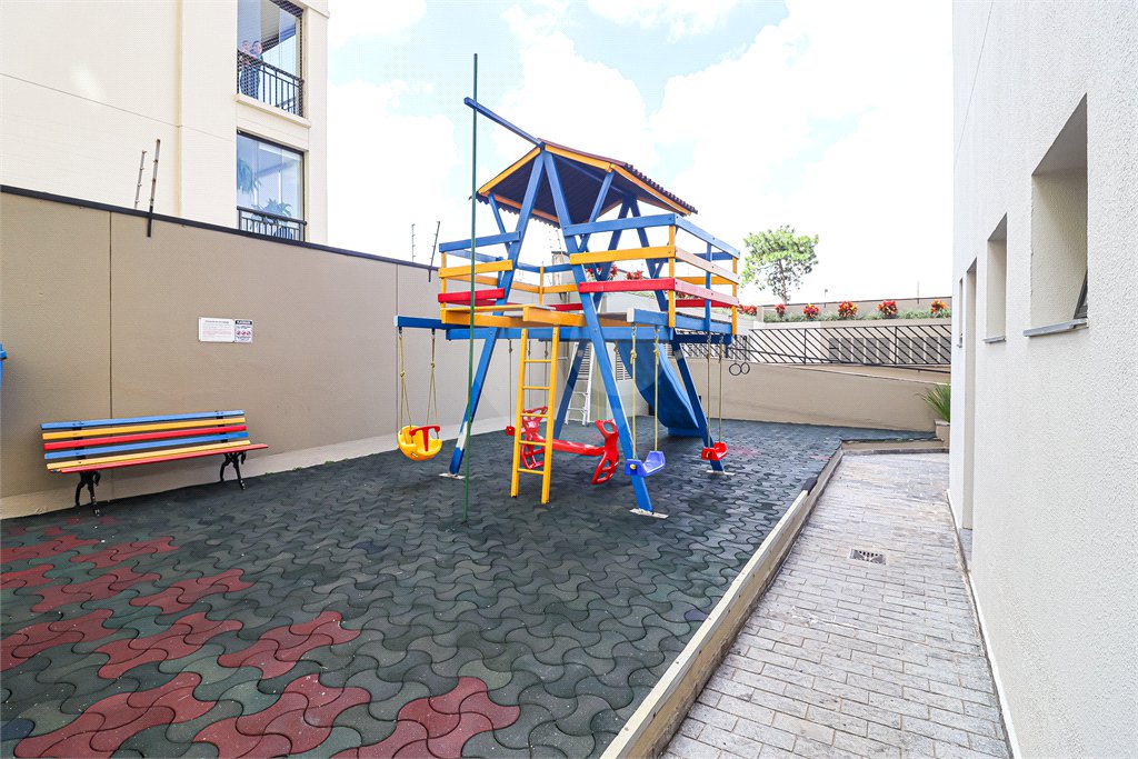 Apartamento à venda com 3 quartos, sendo 1 suíte,  em Vila Ipojuca, São Paulo, SP
