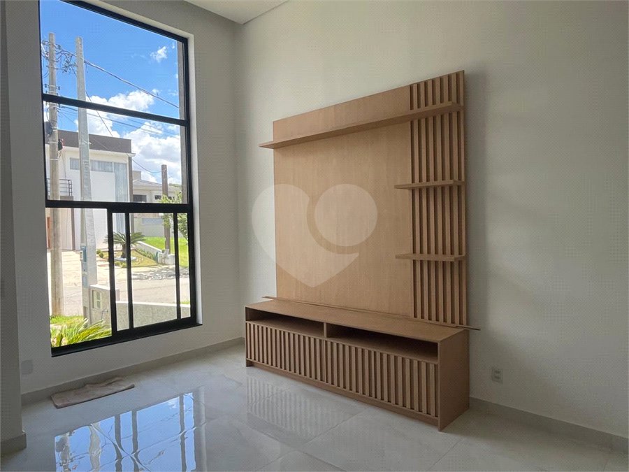 Casa à venda com 3 suítes no condomínio Campos do Conde I e II, Sorocaba - SP