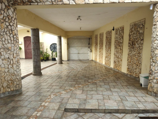 Casa Térrea à venda com 6 quartos, sendo 4 suítes,  em Cangaíba, São Paulo, SP