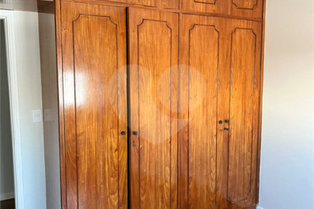 Apartamento à venda com 3 quartos, sendo 1 suíte, em Lapa, São Paulo, SP
