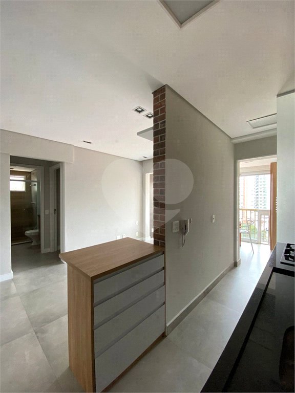Apartamento para alugar com 2 quartos, sendo 1 suíte,  em Vila Gertrudes, São Paulo, SP