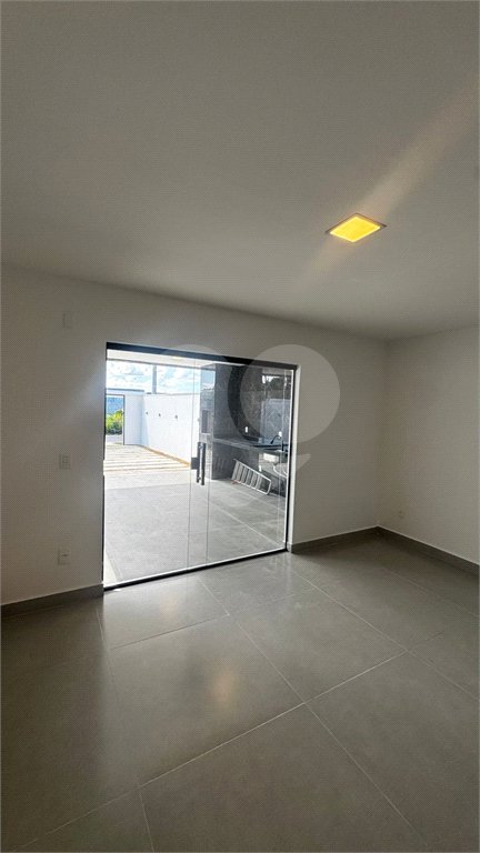 Casa à venda com 3 quartos, sendo 1 suíte, no condomínio Parque Guará, Rio de Janeiro - RJ