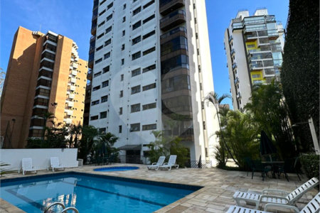 Apartamento à venda com 3 quartos, sendo 1 suíte, em Vila Andrade, São Paulo, SP