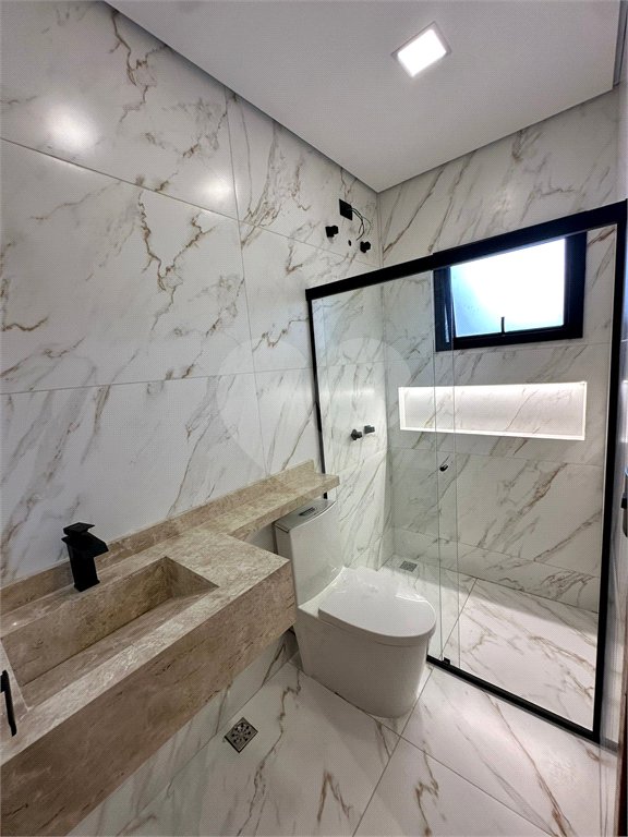 Casa à venda com 3 quartos, sendo 1 suíte, no condomínio Horto Florestal Villagio, Sorocaba - SP