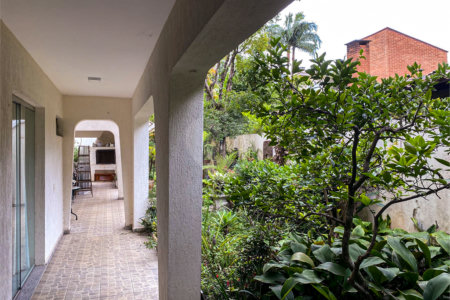 Casa à venda com 5 quartos, sendo 3 suítes, em Brooklin, São Paulo, SP