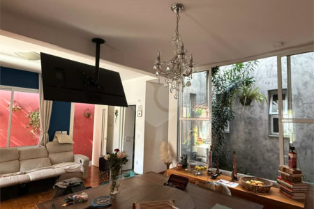 Casa à venda com 3 quartos, sendo 1 suíte, em Ipiranga, São Paulo, SP