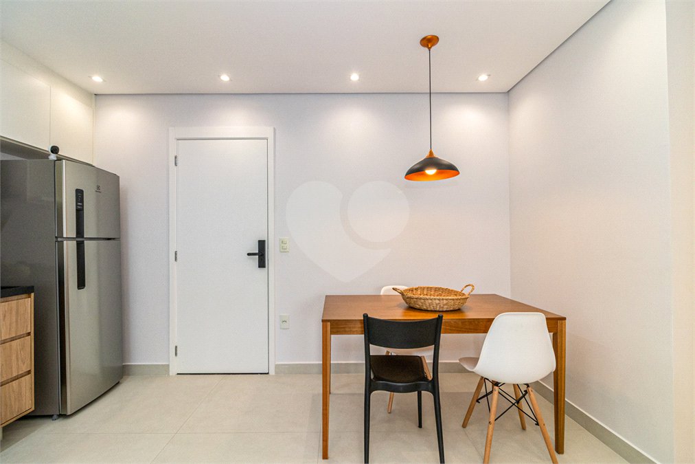 Apartamento à venda com 2 quartos, sendo 1 suíte,  em Vila Clementino, São Paulo, SP