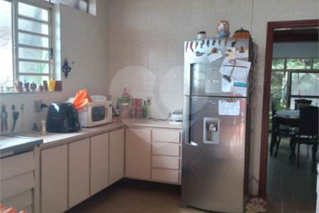 Casa à venda com 3 quartos, sendo 2 suítes, em Vila Santista, Atibaia, SP
