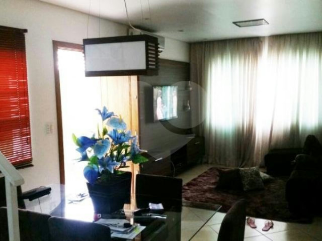 Casa à venda com 3 suítes em Vila Sônia, São Paulo, SP