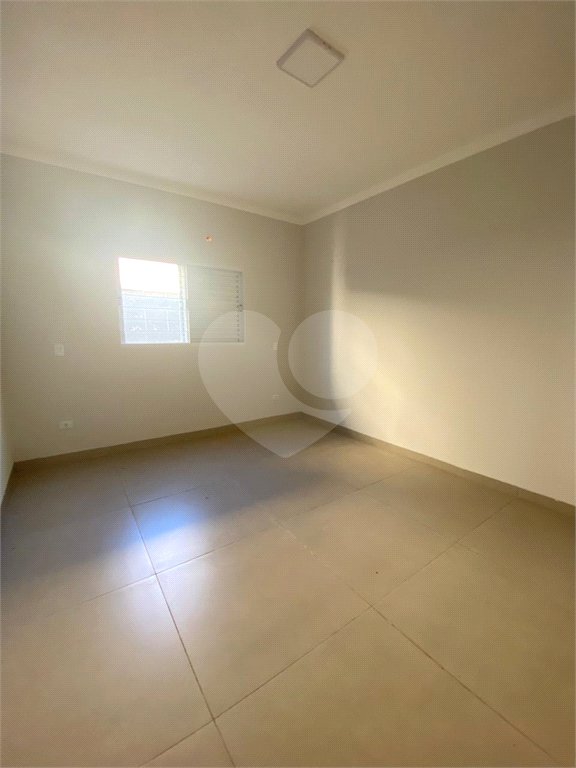Casa à venda com 3 quartos, sendo 1 suíte, em Ipê, Três Lagoas, MS