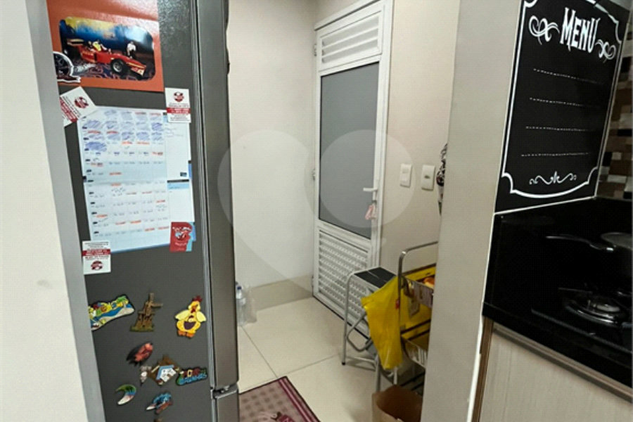 Casa à venda com 3 quartos, sendo 1 suíte, no condomínio Vila Siqueira, São Paulo - SP