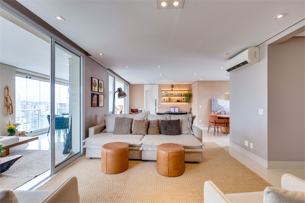 Apartamento à venda com 4 suítes em Campo Belo, São Paulo, SP