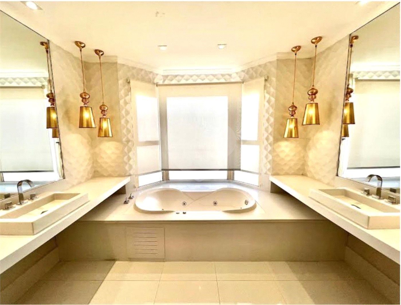 Apartamento à venda com 4 quartos, sendo 3 suítes,  em Vila Gomes Cardim, São Paulo, SP