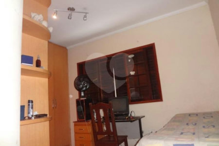 Sobrado à venda com 3 quartos, sendo 1 suíte, em Jardim do Colégio (zona Norte), São Paulo, SP