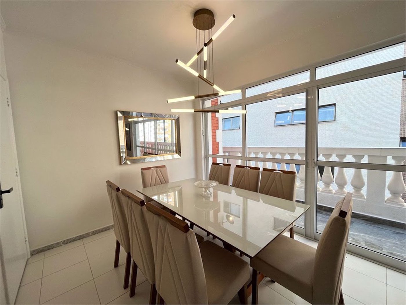 Apartamento Residencial à venda, Centro, Guarujá - AP0133.