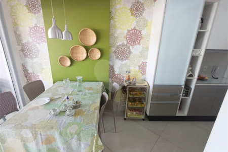 Apartamento à venda com 3 suítes em Santa Teresinha, São Paulo, SP