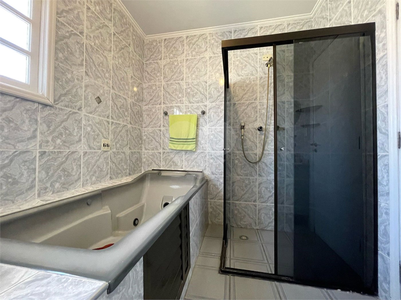 Sobrado à venda com 3 quartos, sendo 1 suíte, em Vila Paiva, São Paulo, SP