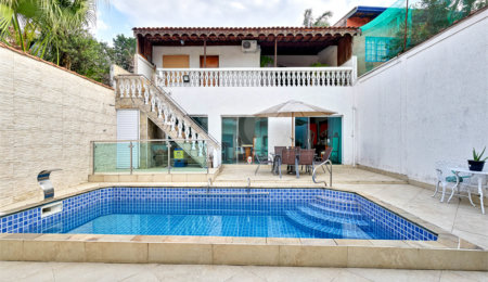 Casa para alugar com 3 quartos, sendo 2 suítes,  em Jardim Petrópolis, São Paulo, SP