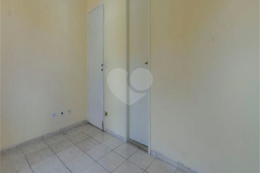 Casa para alugar com 2 quartos, sendo 1 suíte,  no condomínio Nova Carioba, São Paulo - SP