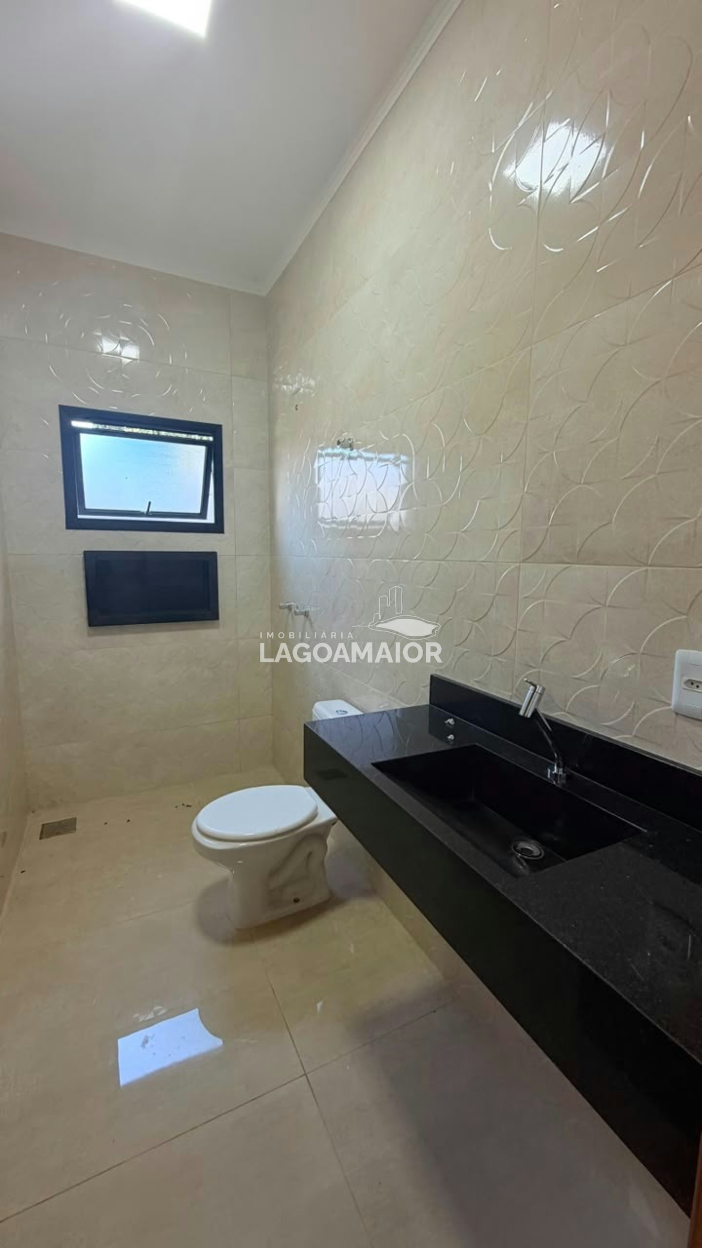 Casa à venda com 3 suítes em Residencial Costa Leste, Três Lagoas, MS