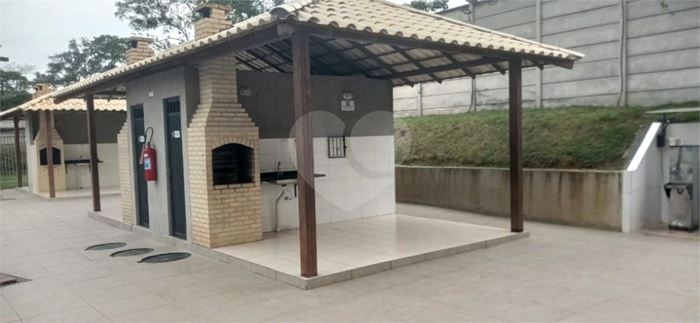 Apartamento à venda ou para alugar com 2 quartos em Santa Cruz, Rio de Janeiro, RJ